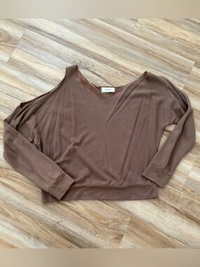 NWOT Lanston Long Sleeve Off the Shoulder Top size medium